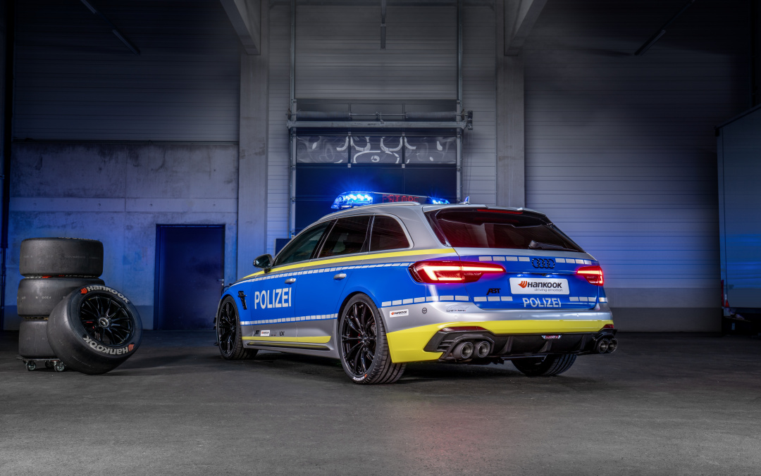 SMALL_ABT_RS4-R_police_Tune_it_Safe_9